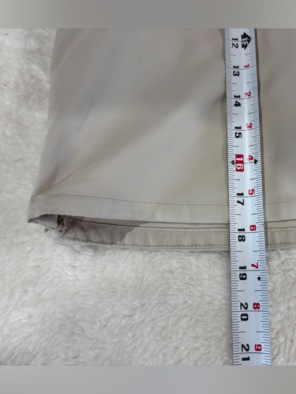 Patagonia White Mini Skirt — Clean A-Line tech-skort. - Picture 15 of 15